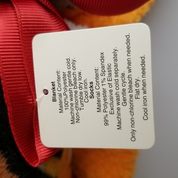 Cuddly blanket & socks set - Picture 5 of 6